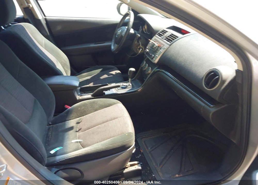 2010 MAZDA 6 I TOURING VIN: 1YVHZ8CH8A5M32052