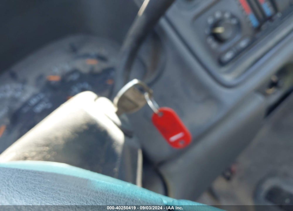 2004 GMC SIERRA 2500HD WORK TRUCK VIN: 1GTHK24U54E185726