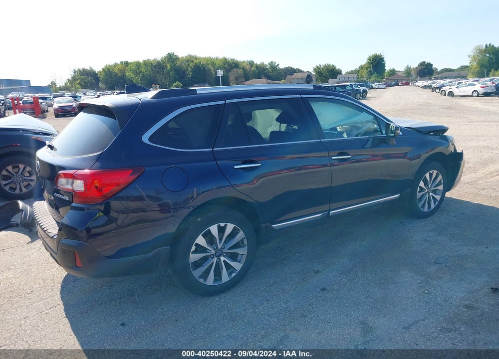 2018 SUBARU OUTBACK 2.5I TOURING VIN: 4S4BSATC2J3306983