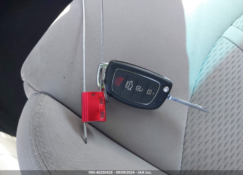 2015 HYUNDAI SONATA SE VIN: 5NPE24AF9FH170346