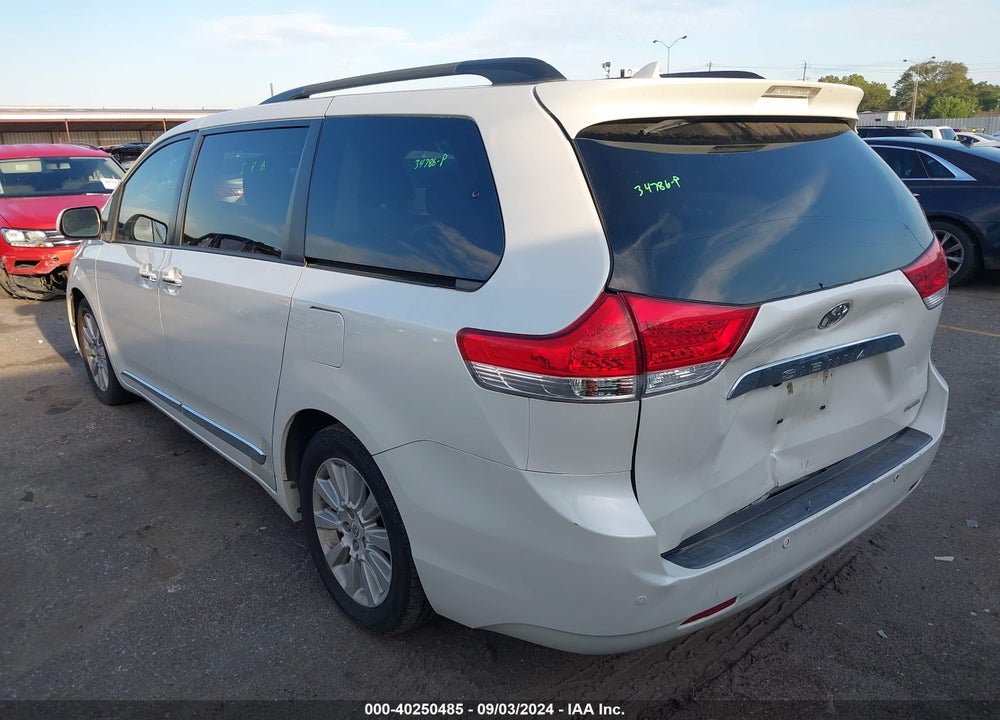 2011 TOYOTA SIENNA LIMITED V6 VIN: 5TDYK3DC5BS017931