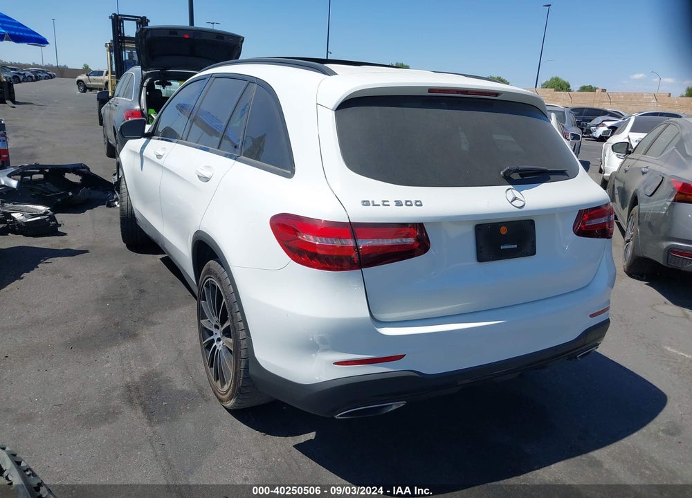 2019 MERCEDES-BENZ GLC 300 VIN: WDC0G4JB8KV127033