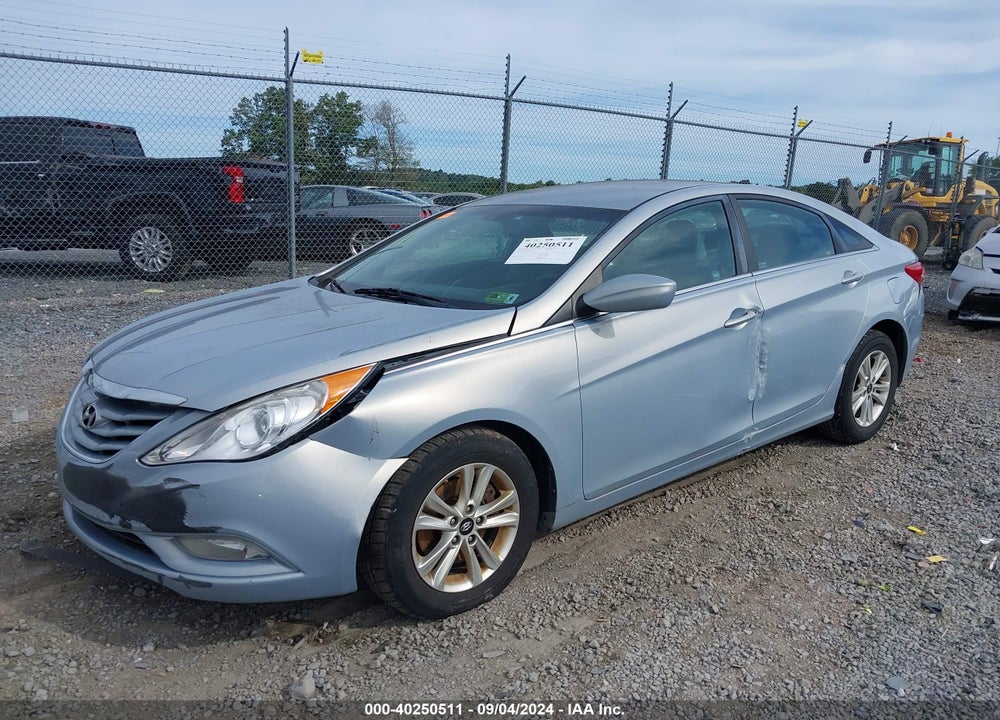 2013 HYUNDAI SONATA GLS VIN: 5NPEB4AC1DH711215