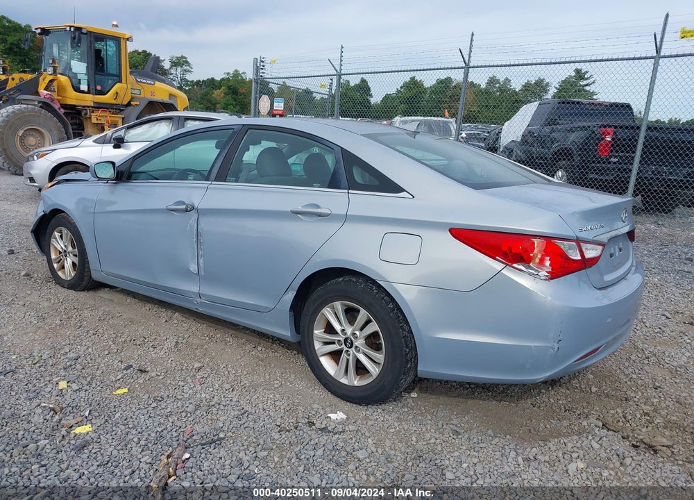2013 HYUNDAI SONATA GLS VIN: 5NPEB4AC1DH711215