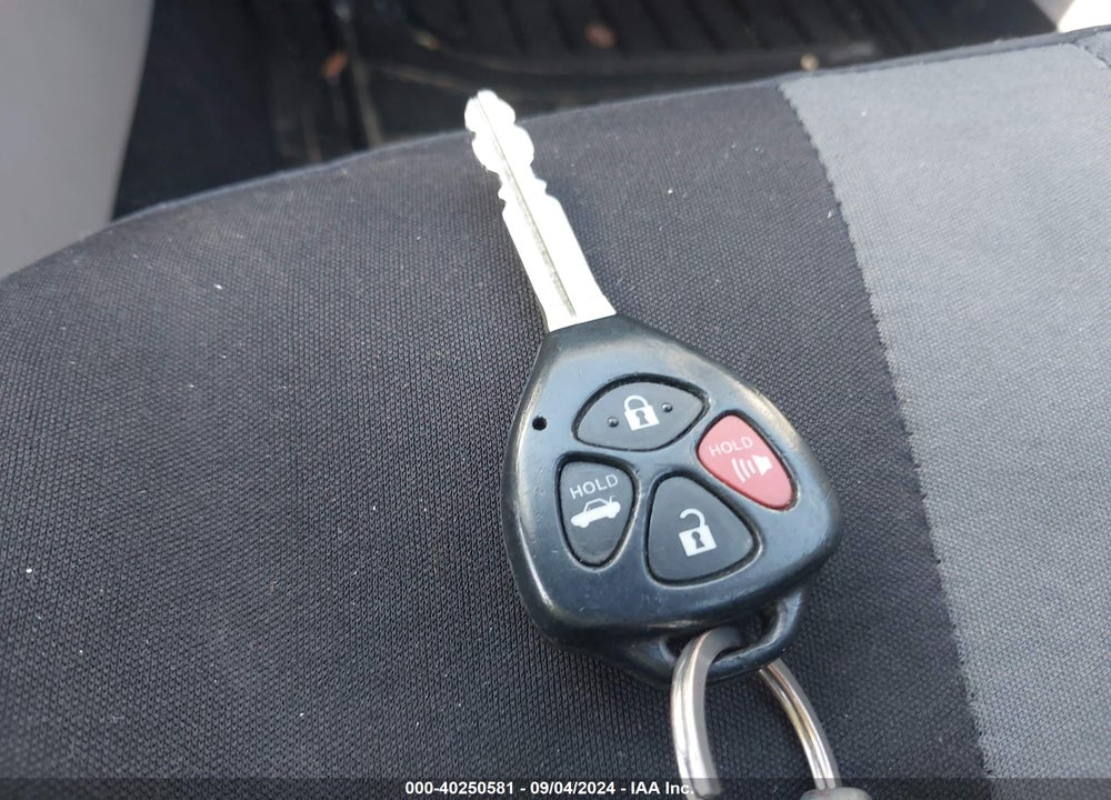 2013 TOYOTA COROLLA LE VIN: 2T1BU4EE4DC967229