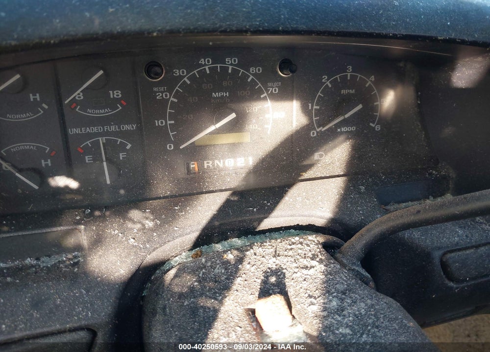 1996 FORD BRONCO U100 VIN: 1FMEU15H7TLA71144
