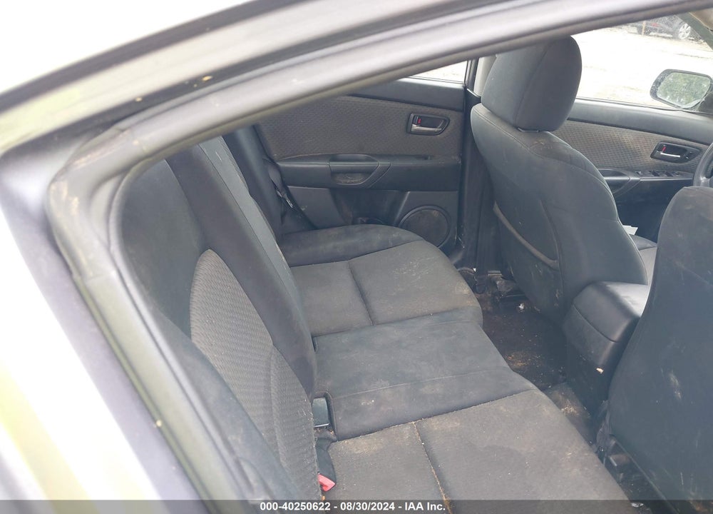 2005 MAZDA 3 I VIN: JM1BK32F051312374