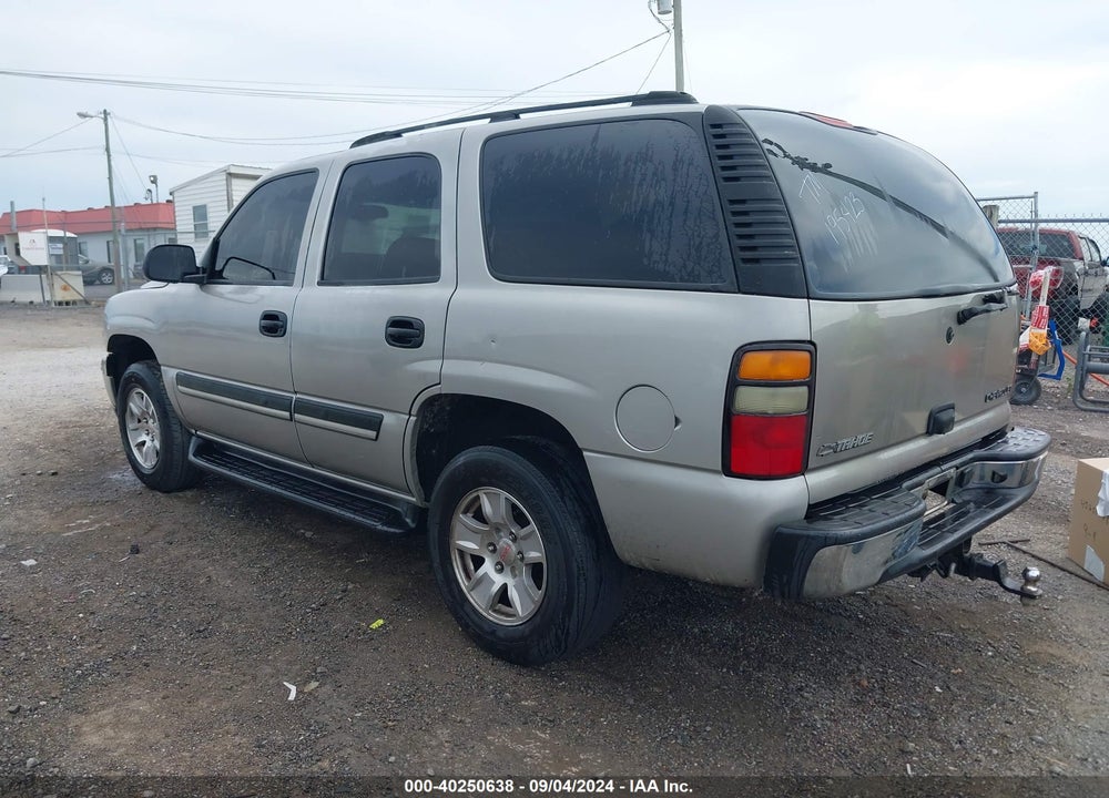 2004 CHEVROLET TAHOE LS VIN: 1GNEC13Z74J195423