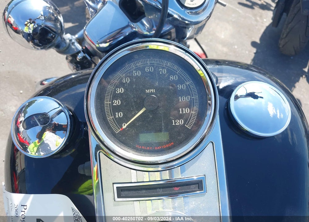 2009 HARLEY-DAVIDSON FLHR VIN: 1HD1FB4119Y638935