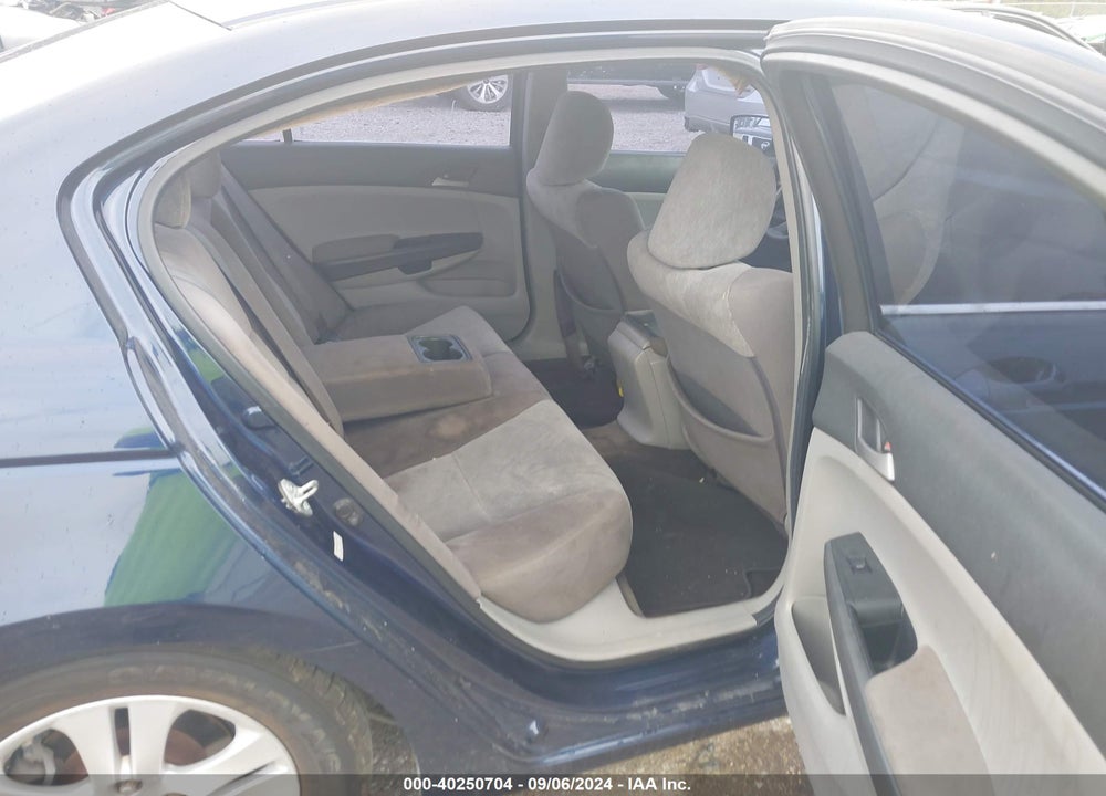 2010 HONDA ACCORD 2.4 LX-P VIN: 1HGCP2F44AA015709