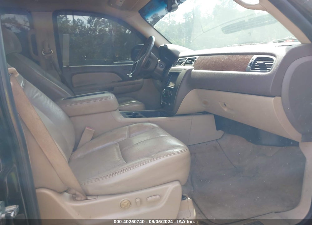 2007 GMC YUKON XL 1500 SLT VIN: 1GKFC16087R401370