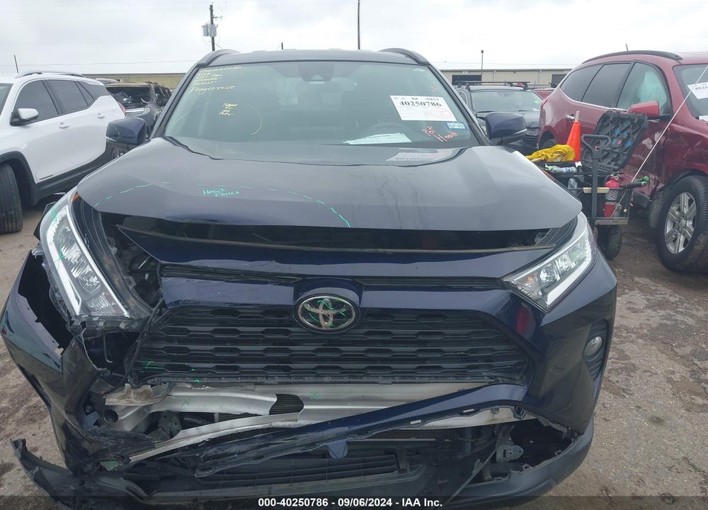 2021 TOYOTA RAV4 XLE VIN: 2T3P1RFV6MW236558