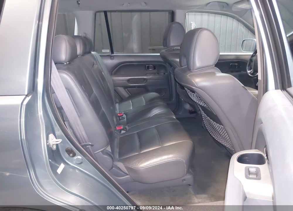 2007 HONDA PILOT VIN: 2HKYF18727H522702
