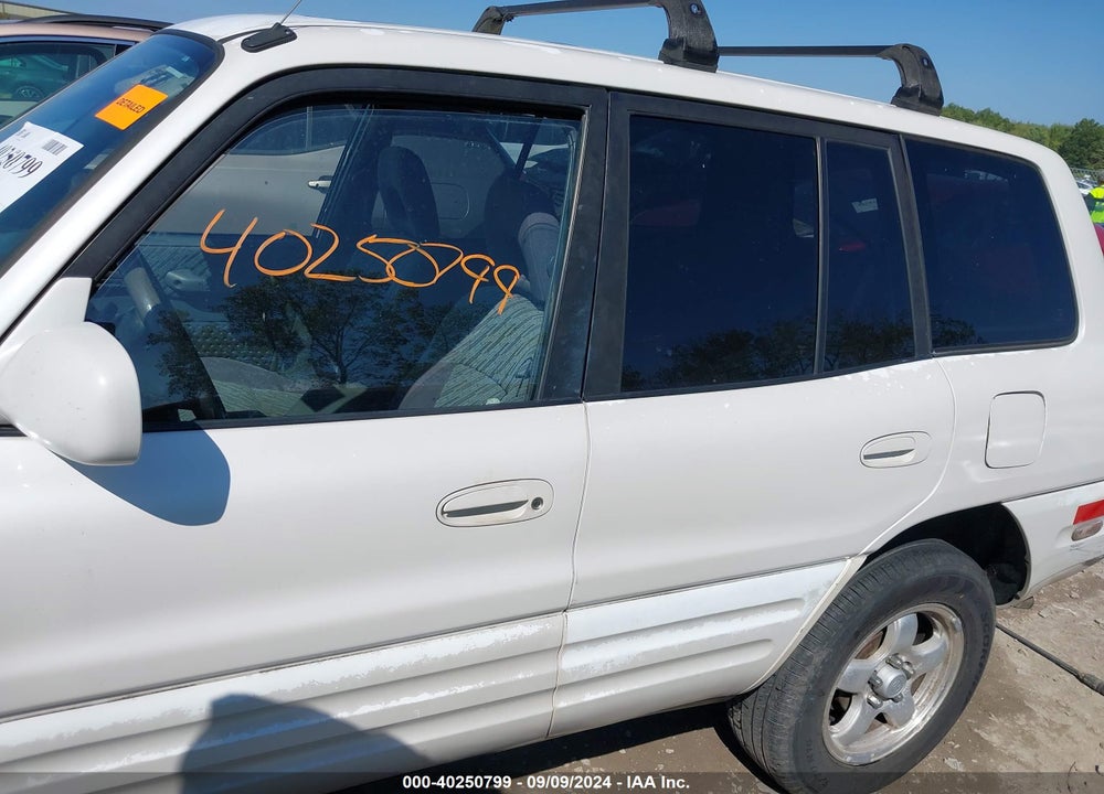 2000 TOYOTA RAV4 VIN: JT3HP10V5Y7161788