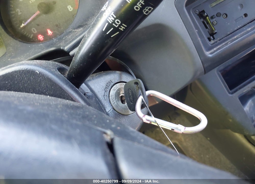2000 TOYOTA RAV4 VIN: JT3HP10V5Y7161788