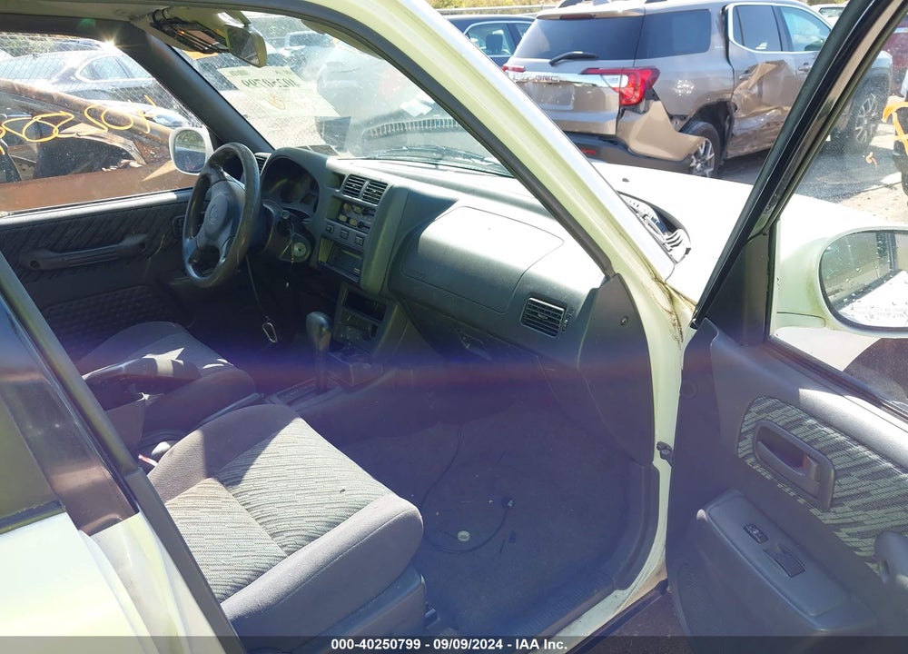 2000 TOYOTA RAV4 VIN: JT3HP10V5Y7161788