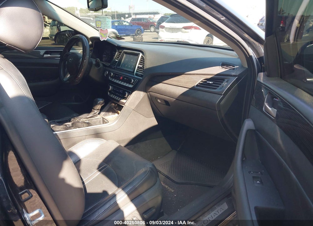 2018 HYUNDAI SONATA LIMITED VIN: 5NPE34AF1JH630525
