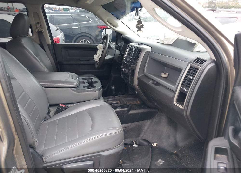 2013 RAM 2500 TRADESMAN VIN: 3C6UR5CL8DG561050