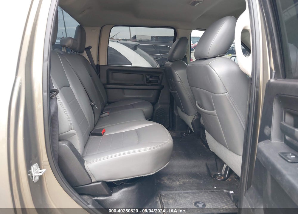2013 RAM 2500 TRADESMAN VIN: 3C6UR5CL8DG561050
