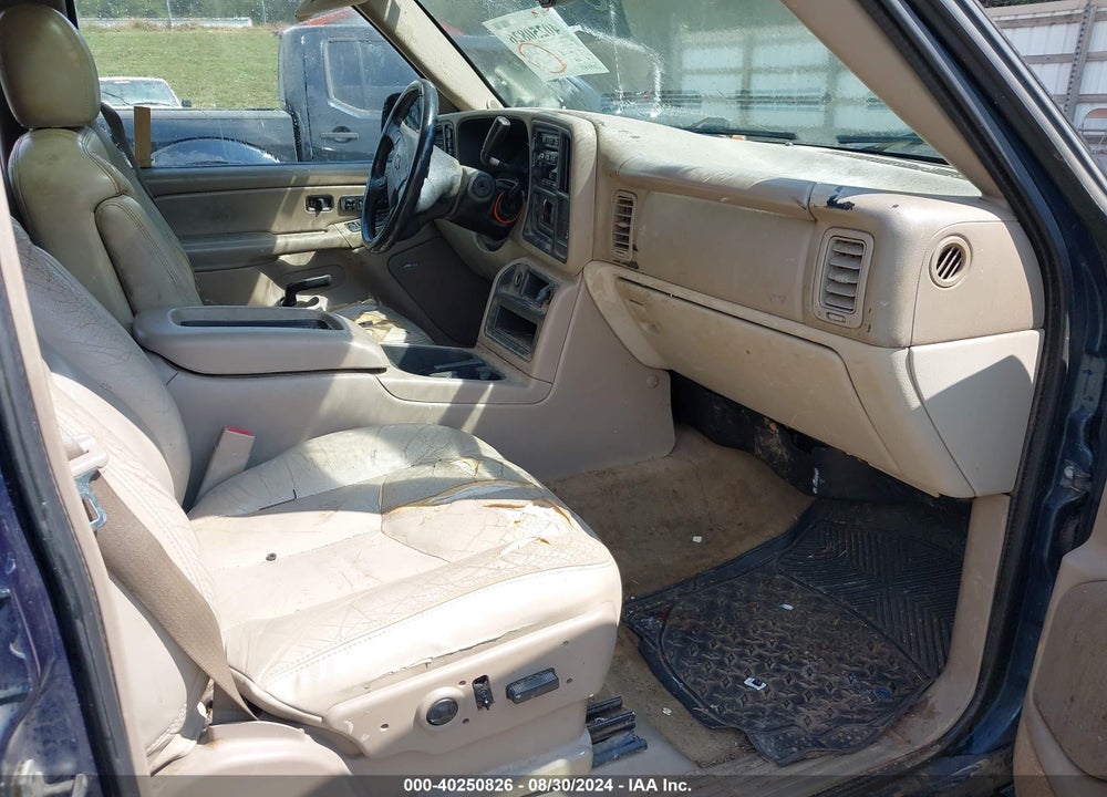 2005 CHEVROLET SUBURBAN 1500 LT VIN: 3GNFK16Z25G279221
