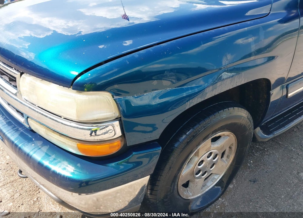 2005 CHEVROLET SUBURBAN 1500 LT VIN: 3GNFK16Z25G279221