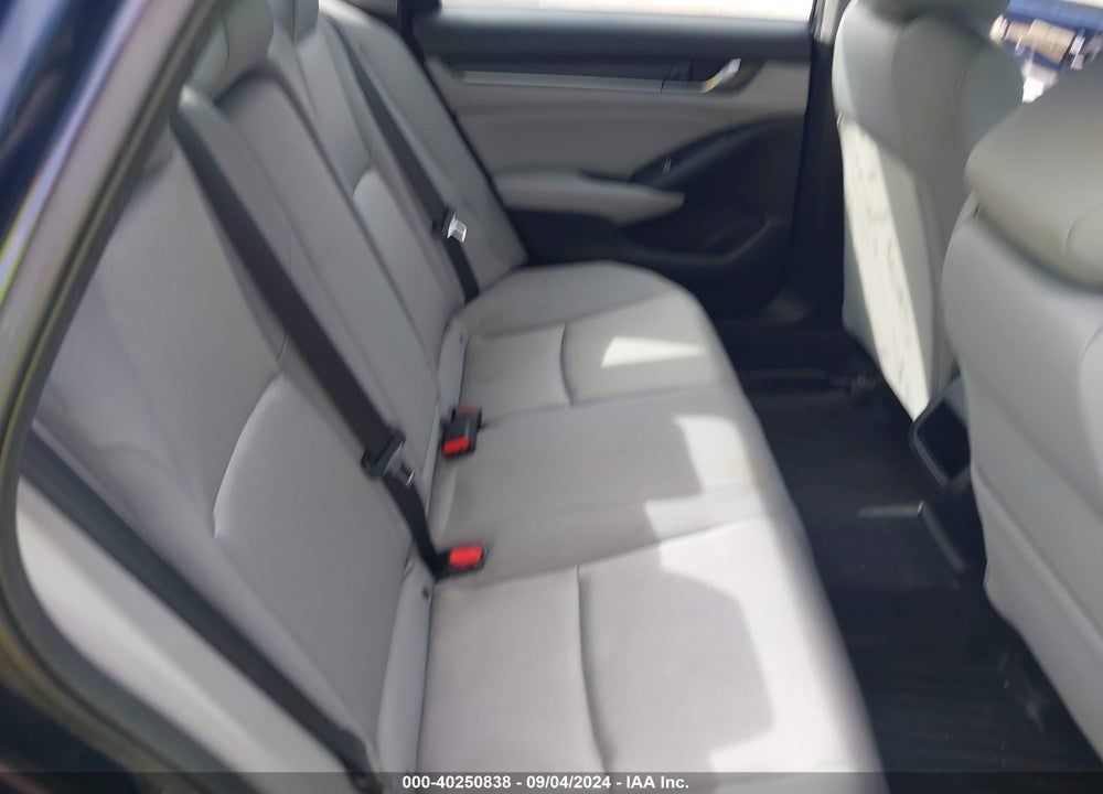 2019 HONDA ACCORD VIN: 1HGCV1F14KA000795