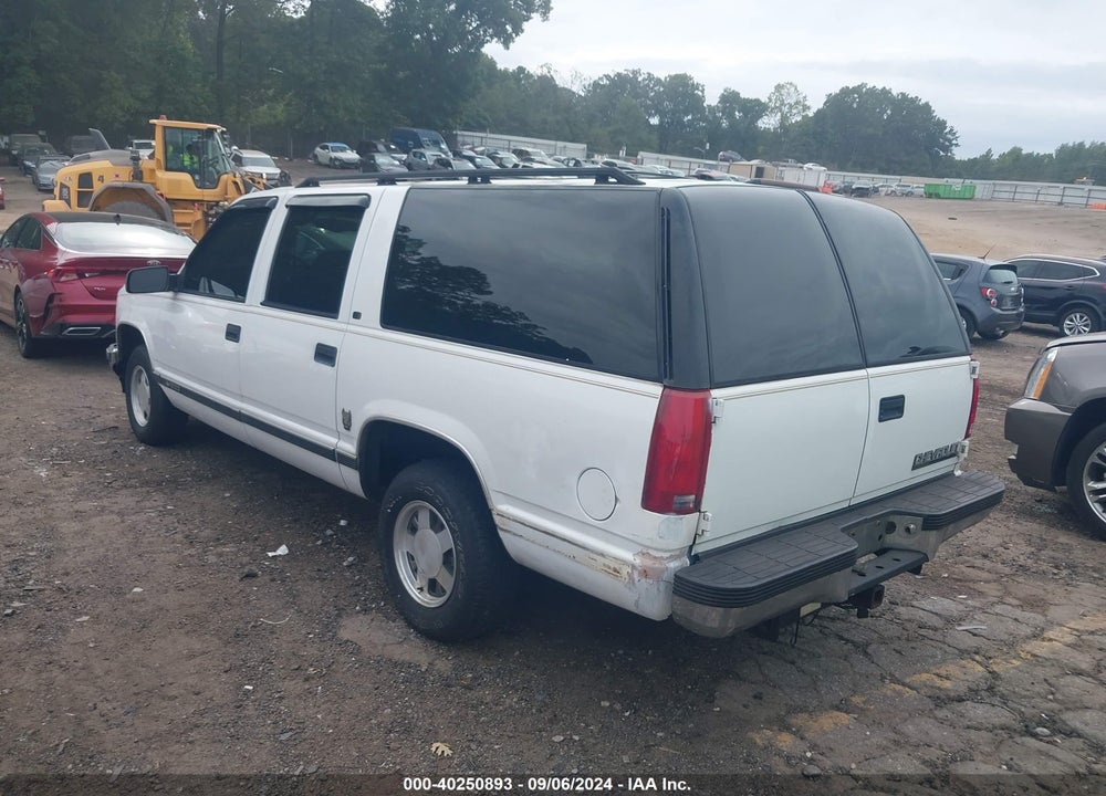 1999 CHEVROLET SUBURBAN 1500 LT VIN: 3GNEC16R3XG164266