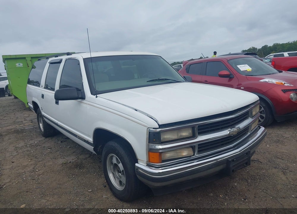 1999 CHEVROLET SUBURBAN 1500 LT VIN: 3GNEC16R3XG164266