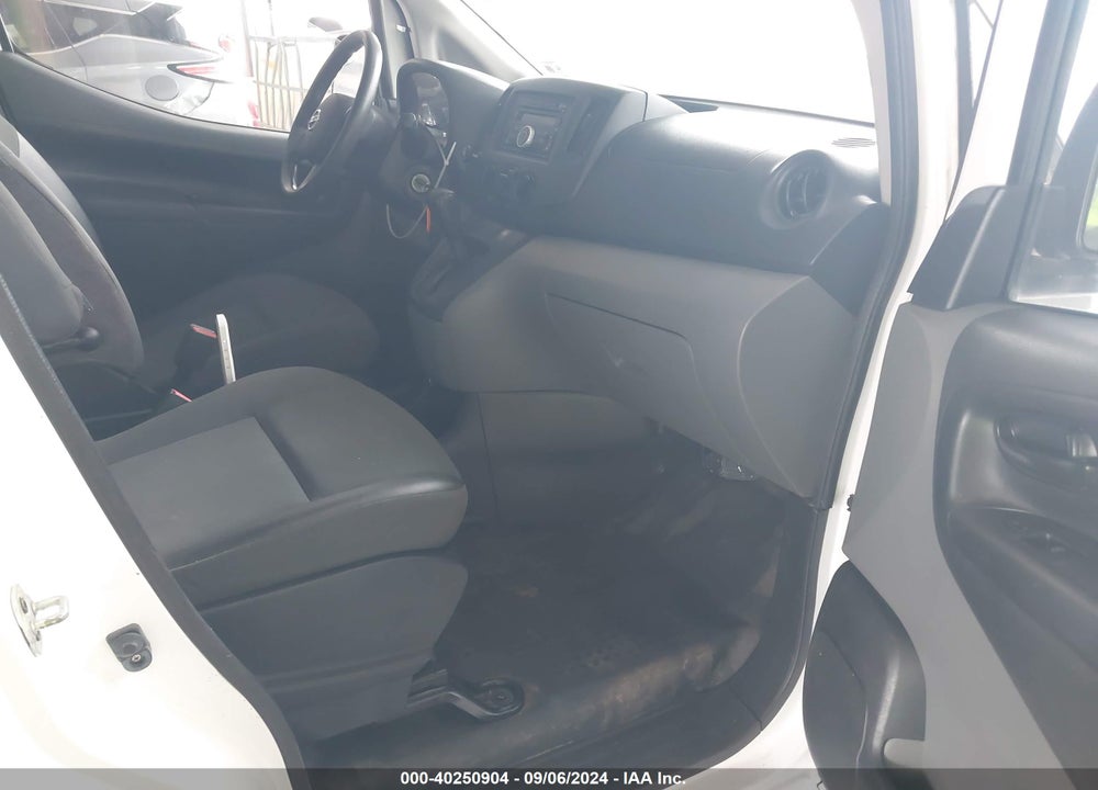 2017 NISSAN NV200 S VIN: 3N6CM0KN7HK702084