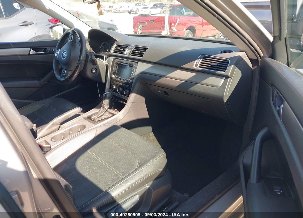 2014 VOLKSWAGEN PASSAT 1.8T SE VIN: 1VWBT7A32EC039533