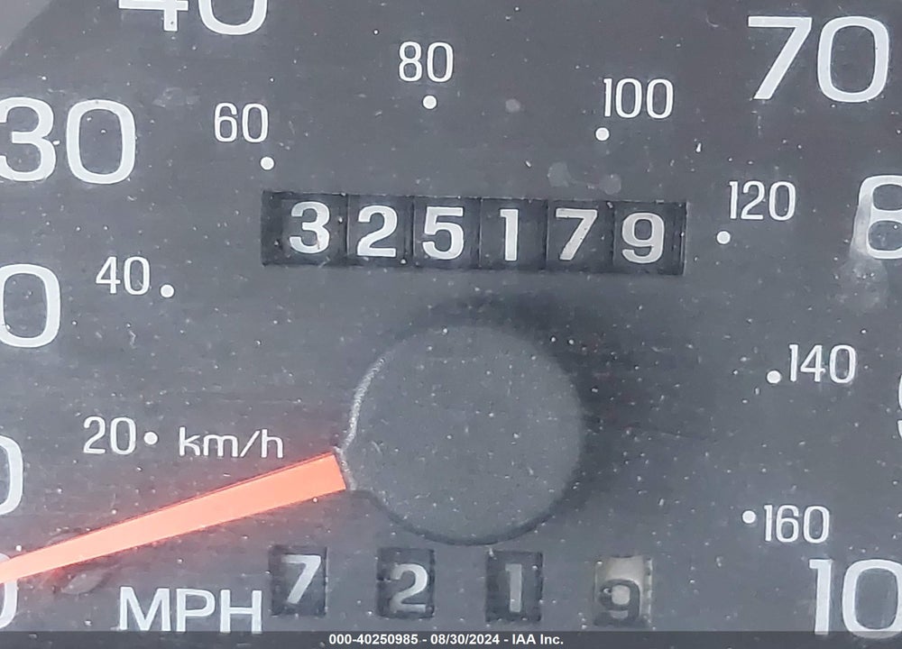 2001 FORD E-350 SUPER DUTY COMMERCIAL/RECREATIONAL VIN: 1FTSS34L31HA98579