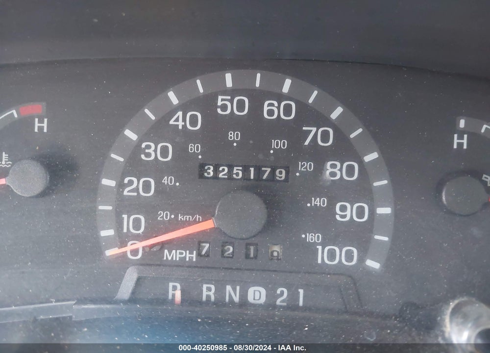 2001 FORD E-350 SUPER DUTY COMMERCIAL/RECREATIONAL VIN: 1FTSS34L31HA98579
