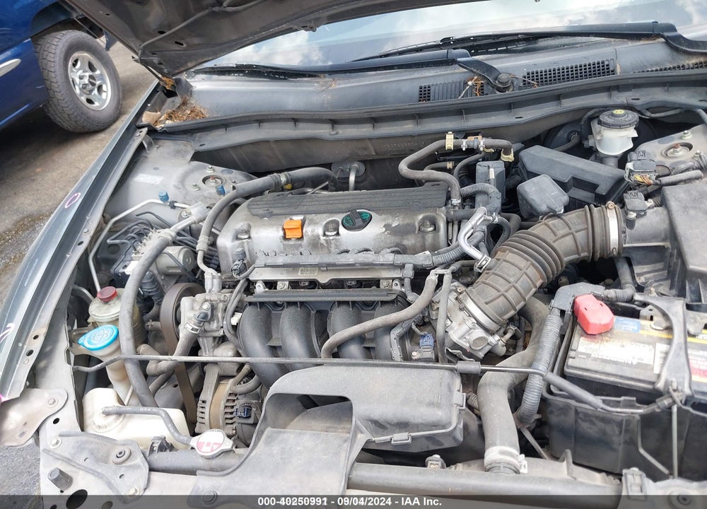 2009 HONDA ACCORD 2.4 LX VIN: 1HGCP26339A131017