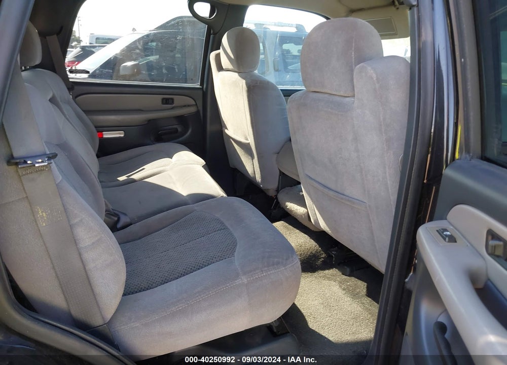 2001 CHEVROLET TAHOE VIN: 1GNEC13TX1R154857