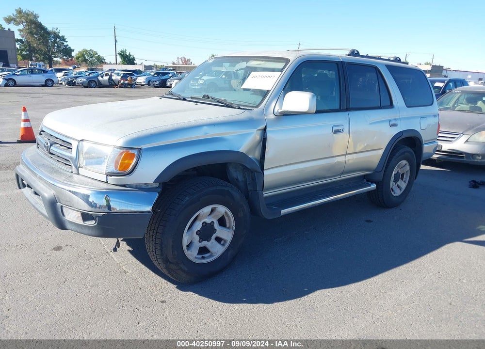 1999 TOYOTA 4RUNNER SR5 V6 VIN: JT3GN86R5X0132657