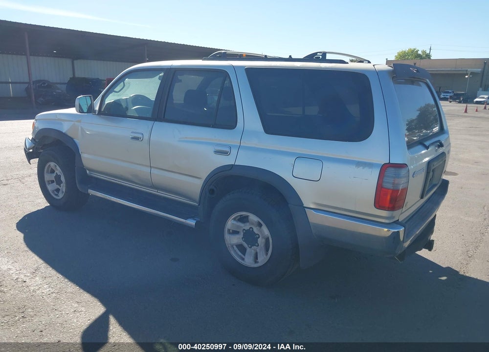 1999 TOYOTA 4RUNNER SR5 V6 VIN: JT3GN86R5X0132657