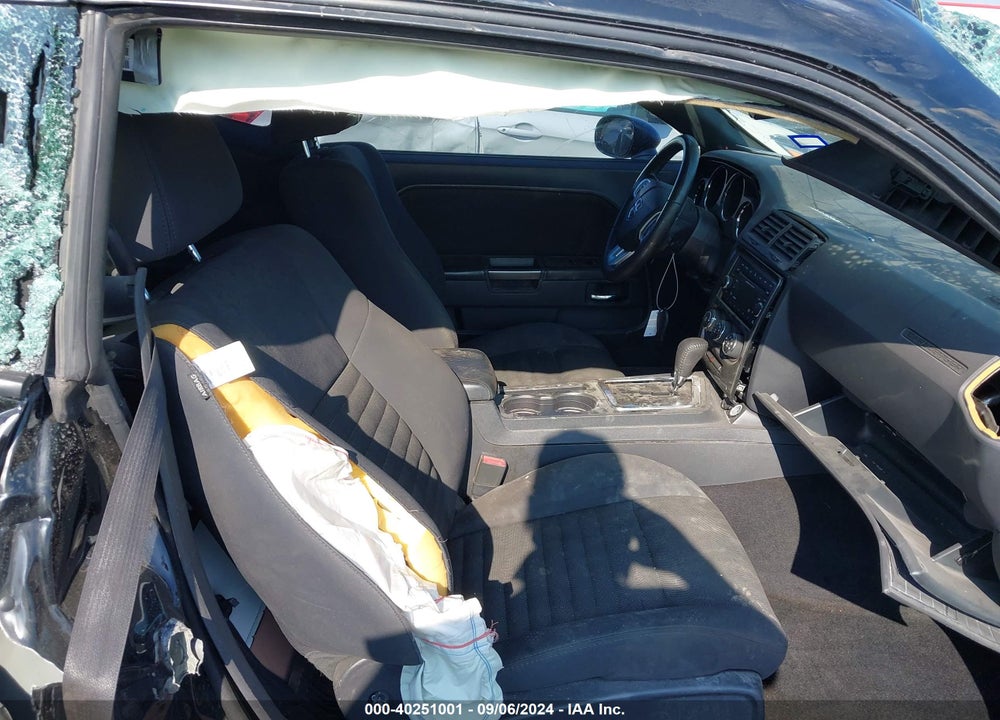 2014 DODGE CHALLENGER SXT VIN: 2C3CDYAG0EH302438