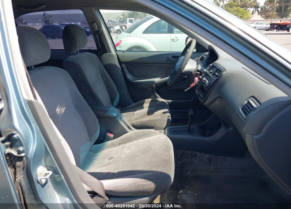 2000 HONDA CIVIC LX VIN: 2HGEJ6672YH500633