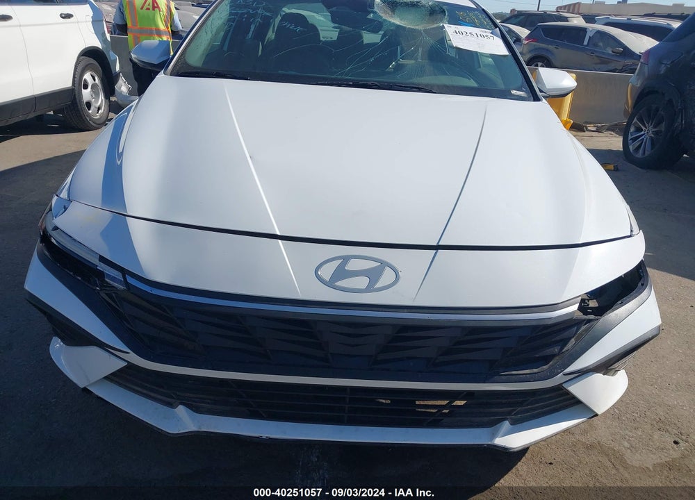2024 HYUNDAI ELANTRA VIN: KMHLM4DG2RU776440