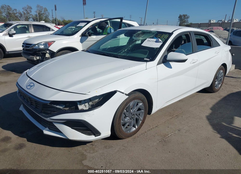 2024 HYUNDAI ELANTRA VIN: KMHLM4DG2RU776440