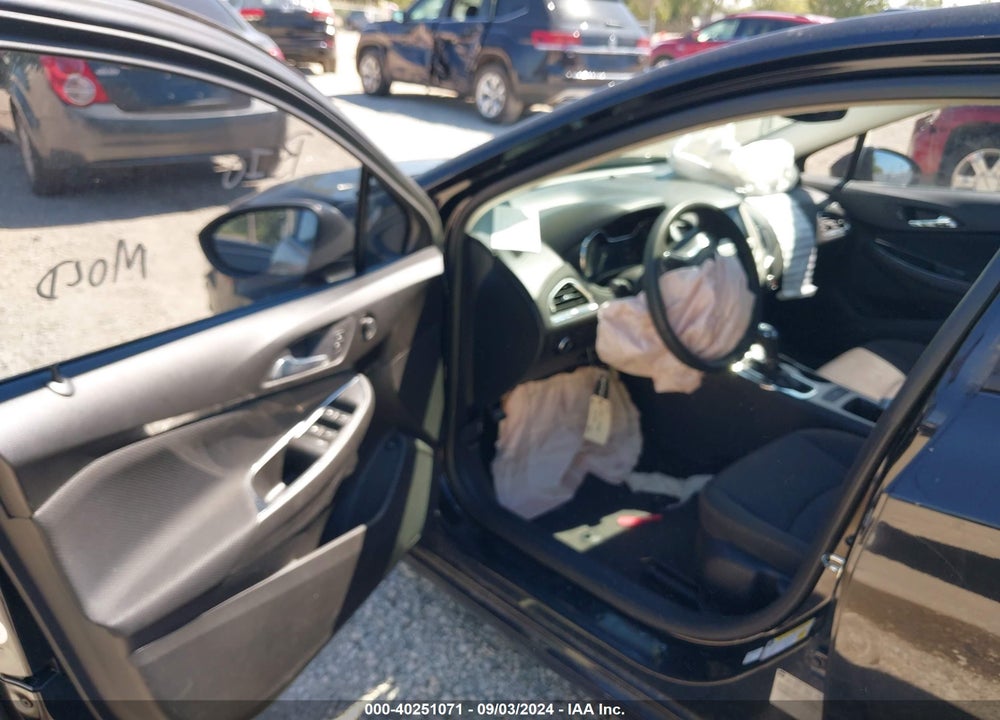 2018 CHEVROLET CRUZE LS AUTO VIN: 1G1BC5SM4J7118891