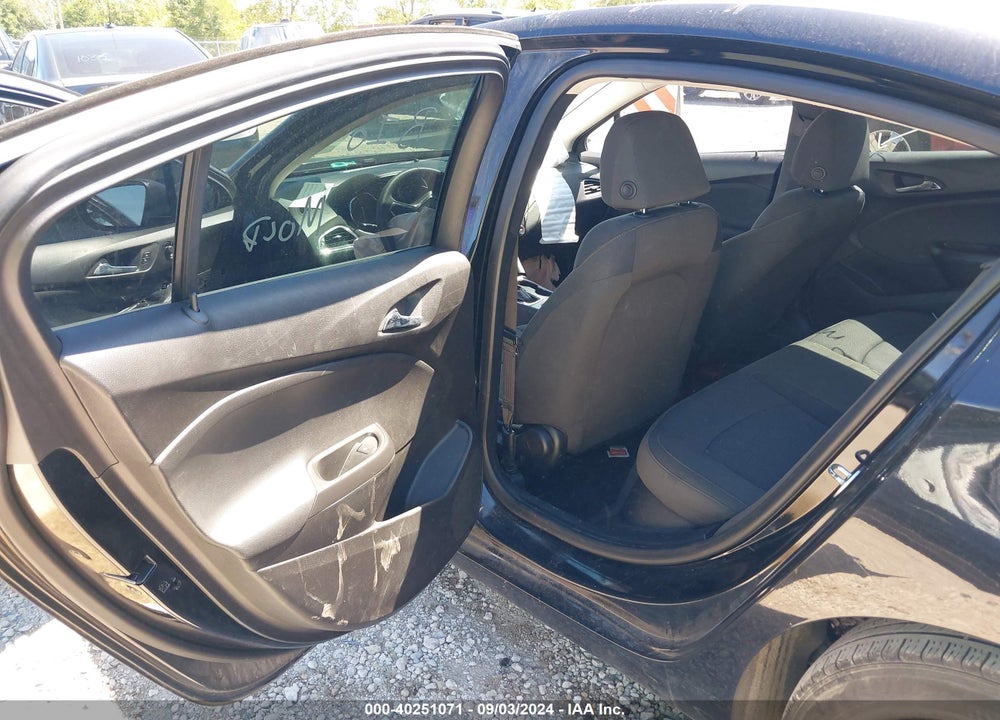 2018 CHEVROLET CRUZE LS AUTO VIN: 1G1BC5SM4J7118891