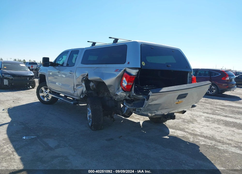 2015 CHEVROLET SILVERADO 2500HD LT VIN: 1GC2KVEG3FZ555616