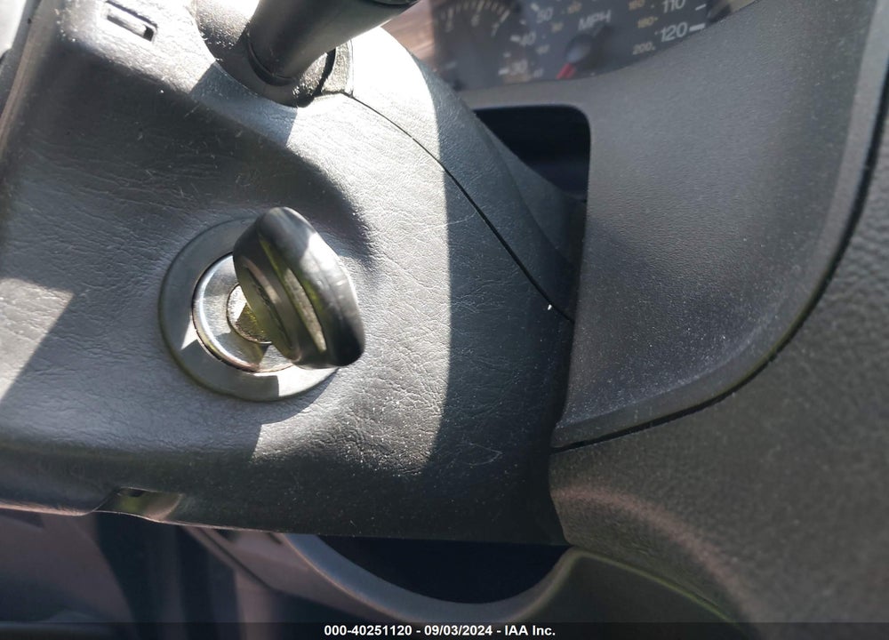 2007 FORD FOCUS S/SE/SES VIN: 1FAHP37N27W292104