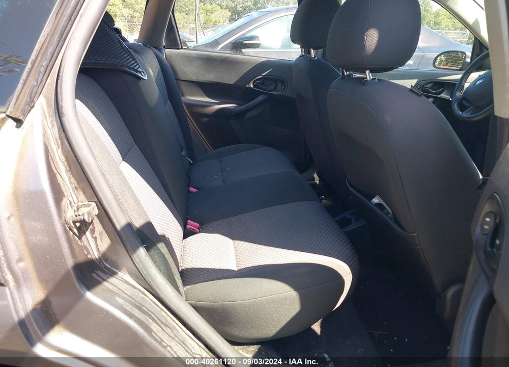 2007 FORD FOCUS S/SE/SES VIN: 1FAHP37N27W292104