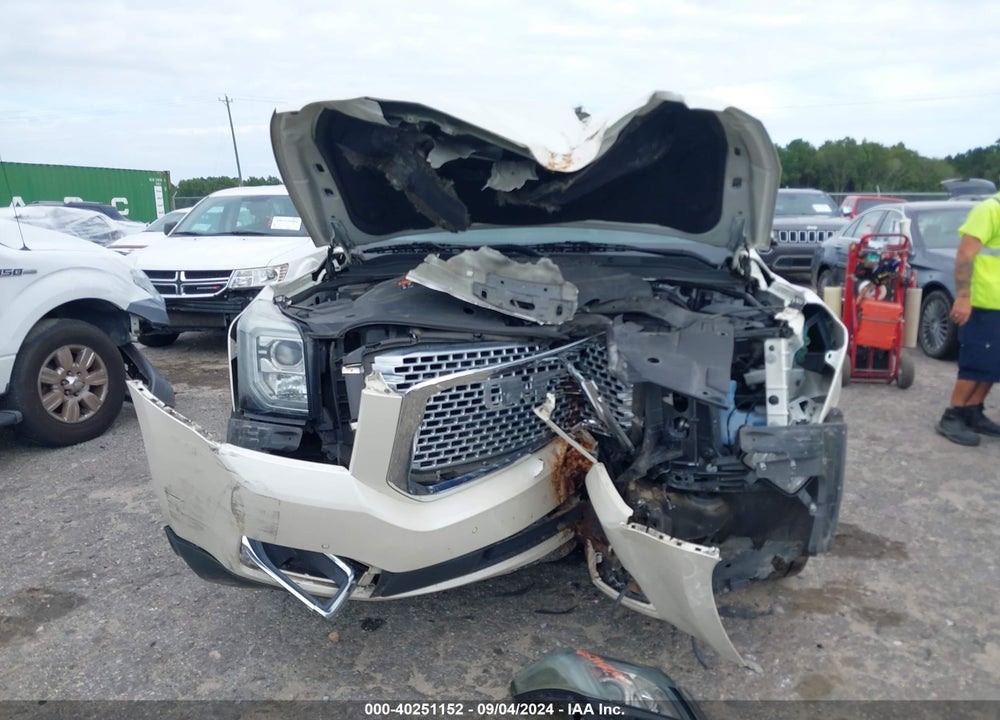 2015 GMC YUKON DENALI VIN: 1GKS2CKJ1FR600903