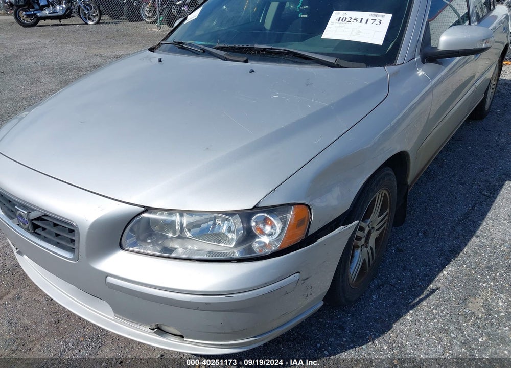 2008 VOLVO S60 2.5T VIN: YV1RS592082685338