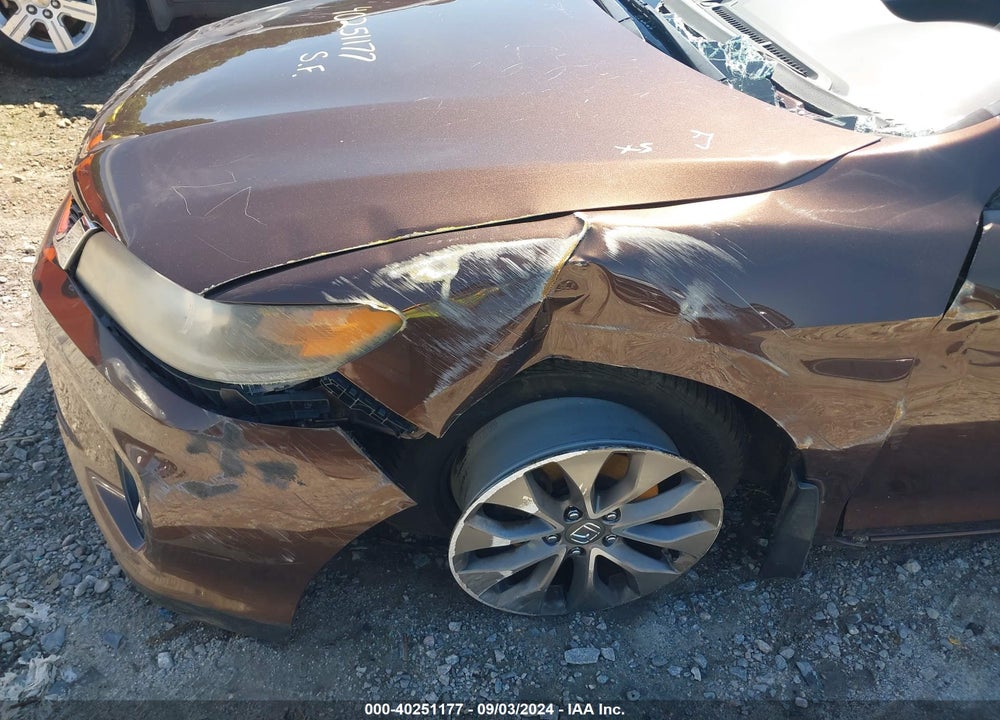 2013 HONDA ACCORD EX-L VIN: 1HGCT1B81DA019266