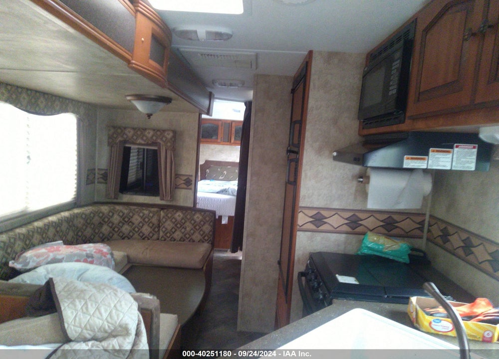 2011 KEYS PASSPO VIN: 4YDT28527BT413788