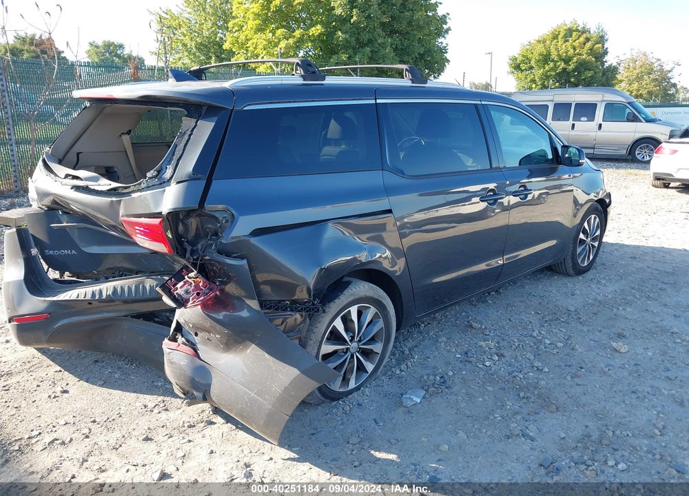 2018 KIA SEDONA VIN: KNDMC5C12J6351484